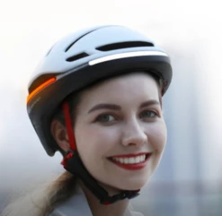 Casque Livall EVO21 Connecté (4 Couleurs) -VTT Soldes Magasin casque velo porte femme livall ev021