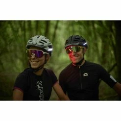 EOS Helmet Bluetooth Lumineux -VTT Soldes Magasin casque velotaf velo route longue distance campagne eos helmet noir