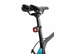 Eclairage Vélo Arrière Giant Recon TL 100 Lumens 9 Eclairage Vélo Arrière Giant Recon TL 100 Lumens -VTT Soldes Magasin eclairage velo arriere giant recon tl 100 lumens visuel 2