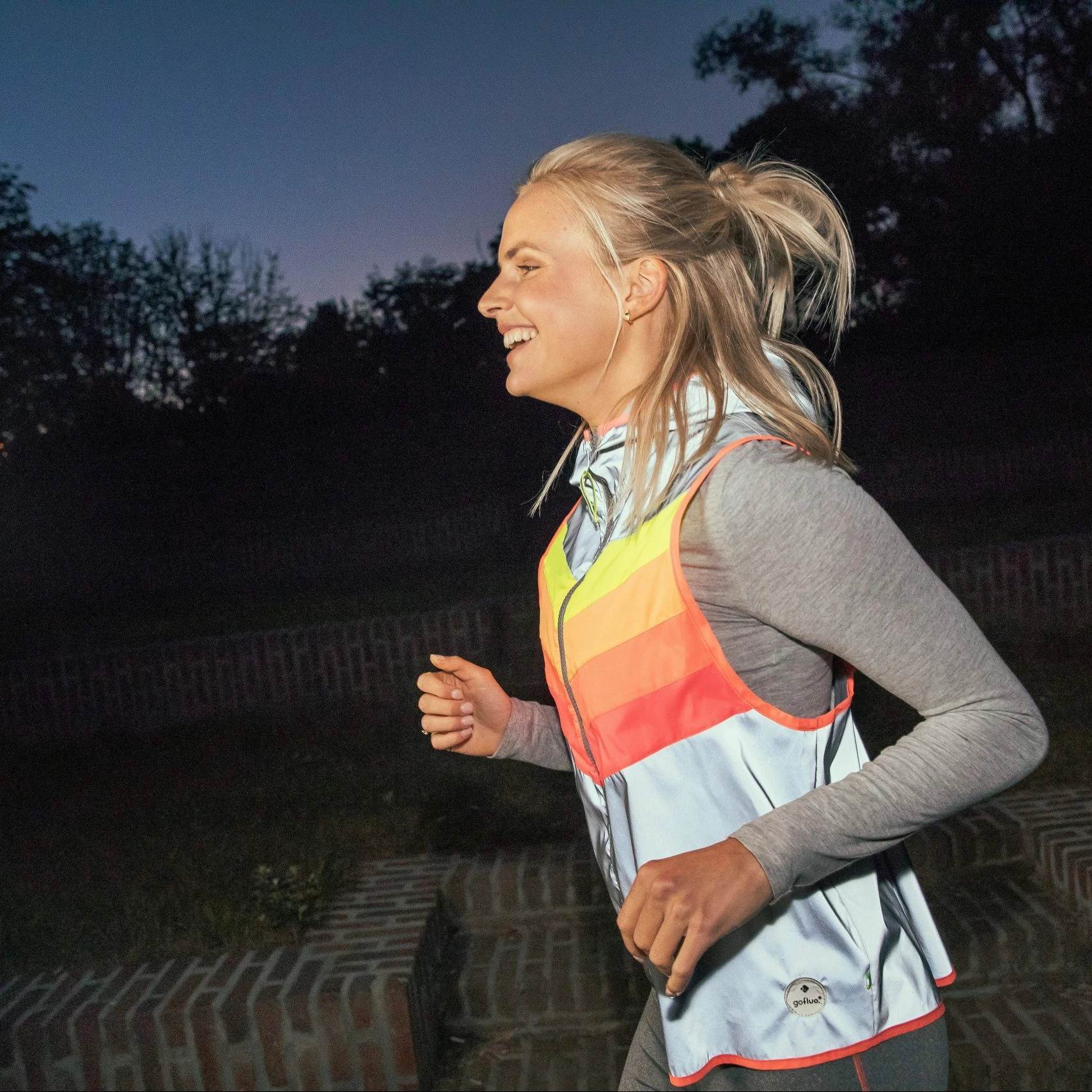 Veste Réfléchissante Sans Manche Go Fluo Darkflow 4 Veste Réfléchissante Sans Manche Go Fluo Darkflow – Image 2