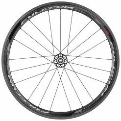 Paire De Roues Fulcrum Racing Quattro Carbone à Pneus -VTT Soldes Magasin roues velo de route fulcrum racing quattro carbone arriere 1